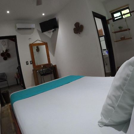 Hotel Y Beach Club Casa Mia Xulha -Bacalar Xul-Ha エクステリア 写真