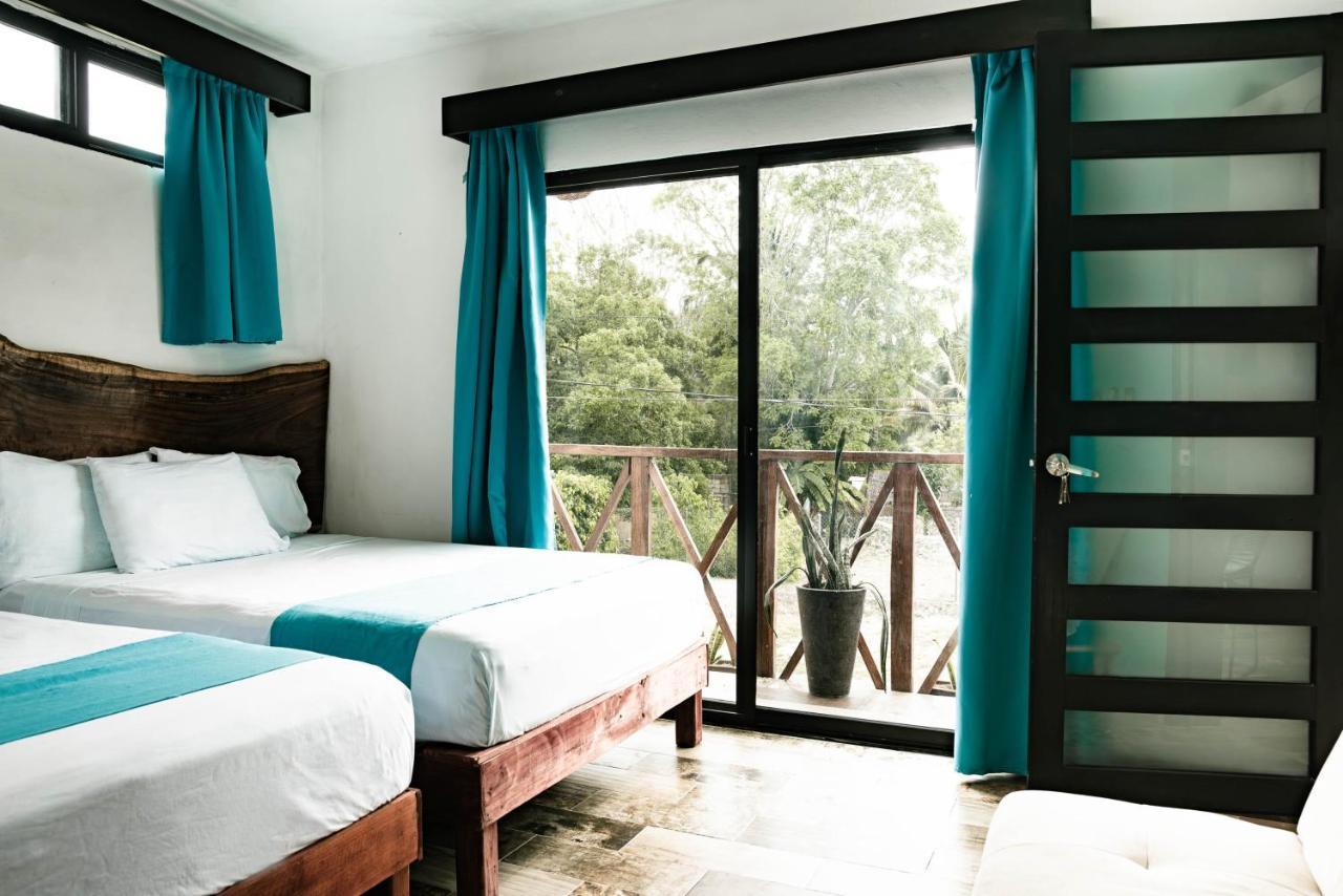 Hotel Y Beach Club Casa Mia Xulha -Bacalar Xul-Ha エクステリア 写真