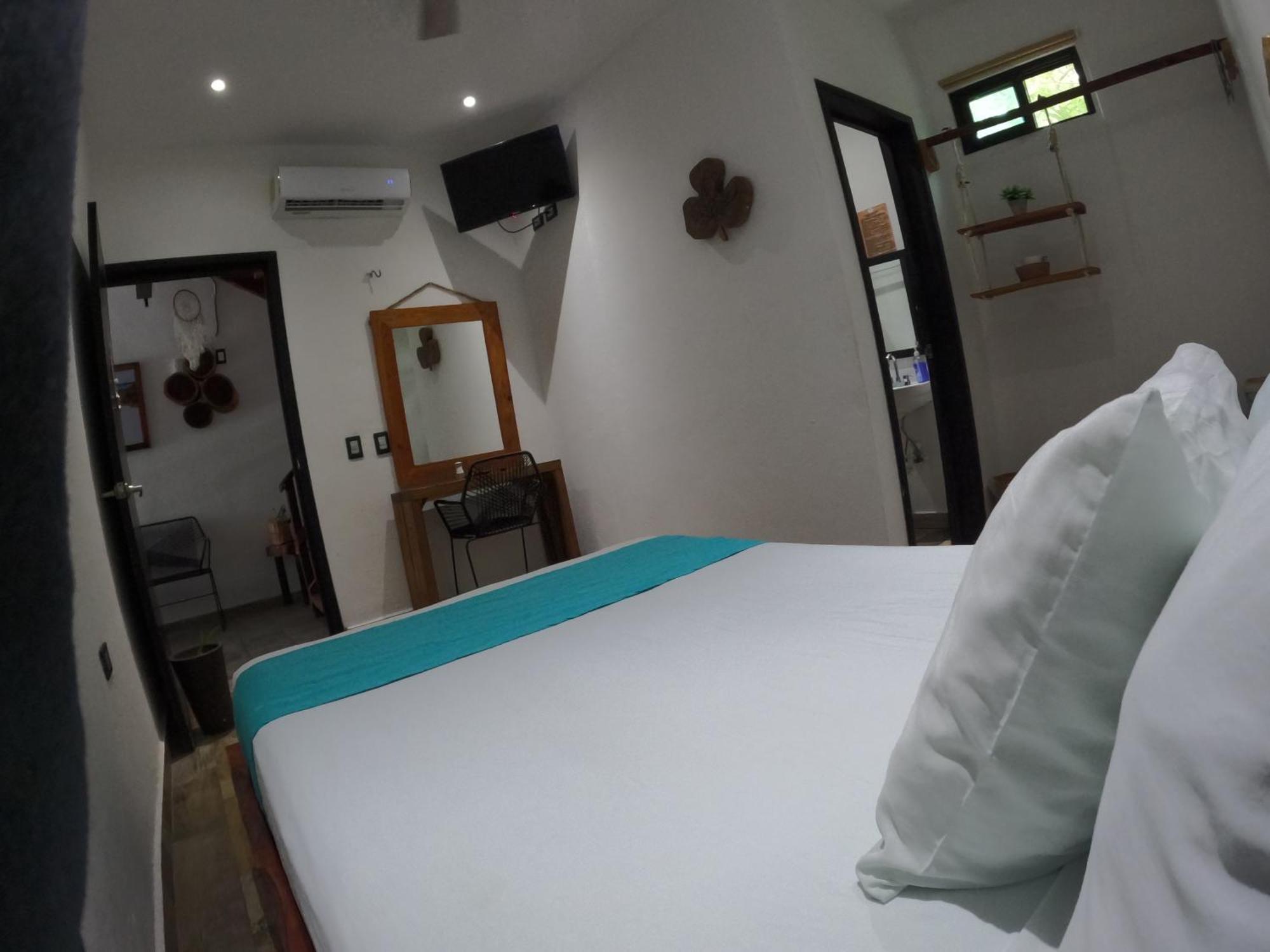 Hotel Y Beach Club Casa Mia Xulha -Bacalar Xul-Ha エクステリア 写真